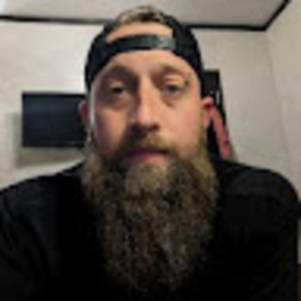 Meet your Posher, Travis